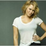 Chelsea Handler Comedian Author And Advocate